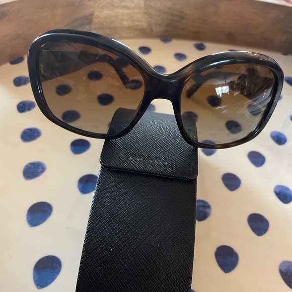 Authentic Prada Sunglasses With Case - Picture 1 of 13